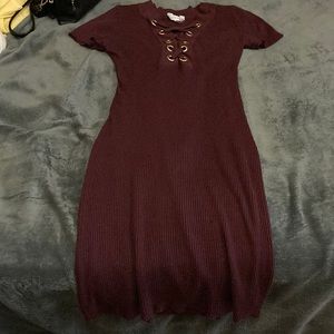 Maroon & Gold Short Sleeve Dress